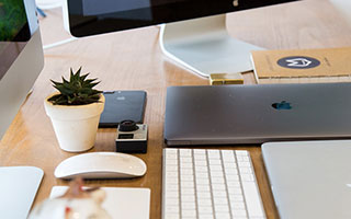 真的离谱：F1强强碰撞复盘：体能这一刀，直接改写结局